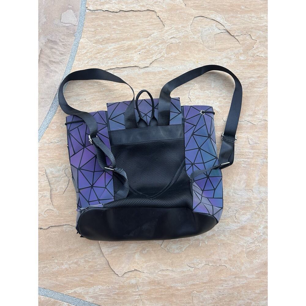 Lumination Geometric Iridescent Backpack Excellent Cond. Multicolor Drawstring - Picture 3 of 5